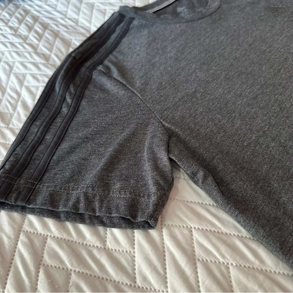Adidas Heather Gray Climalite Tee Size Medium Minimalist Athleisure Streetwear - Picture 4 of 13